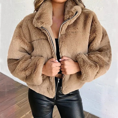 Klassisch gestaltete Jacke