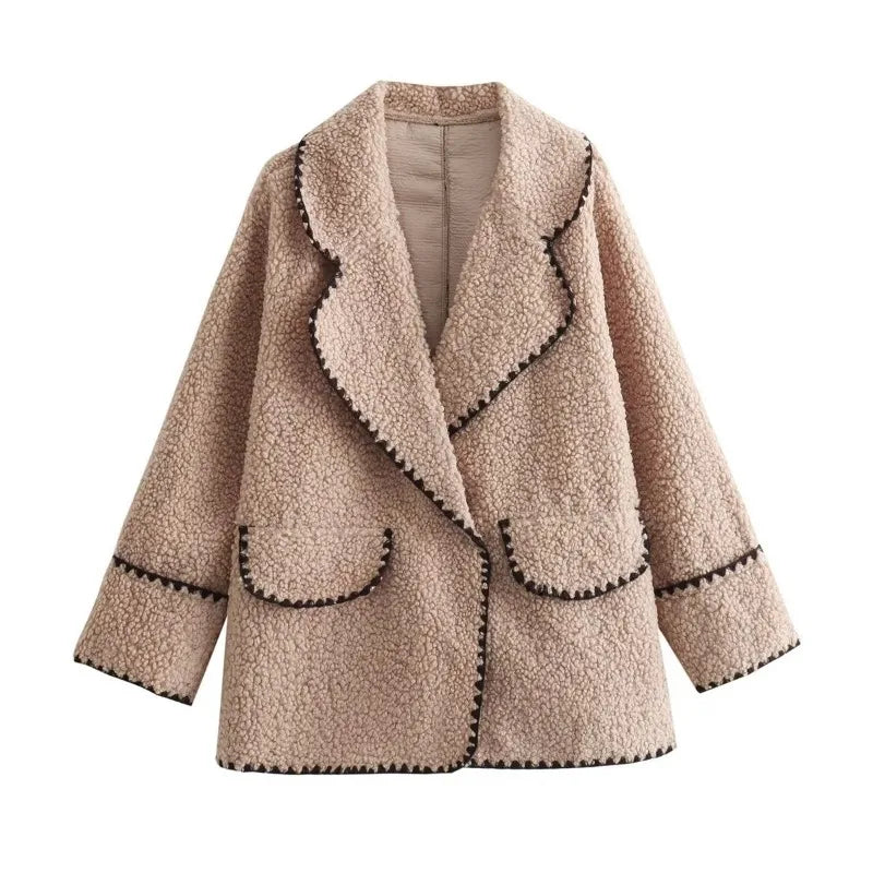 Anmutig gestaltete Jacke