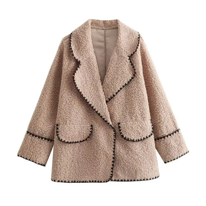 Anmutig gestaltete Jacke