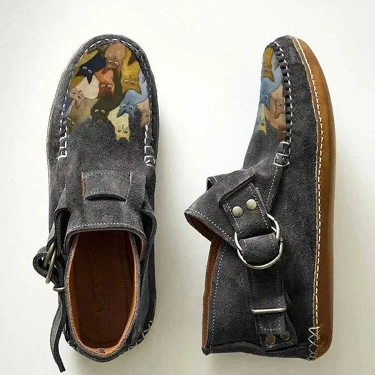 Modische und stützende orthopädische Stiefel