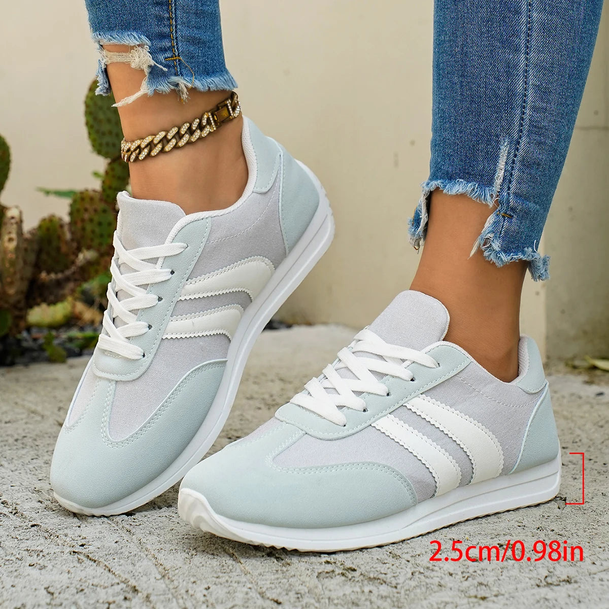 Stützende und trendige orthopädische Schuhe