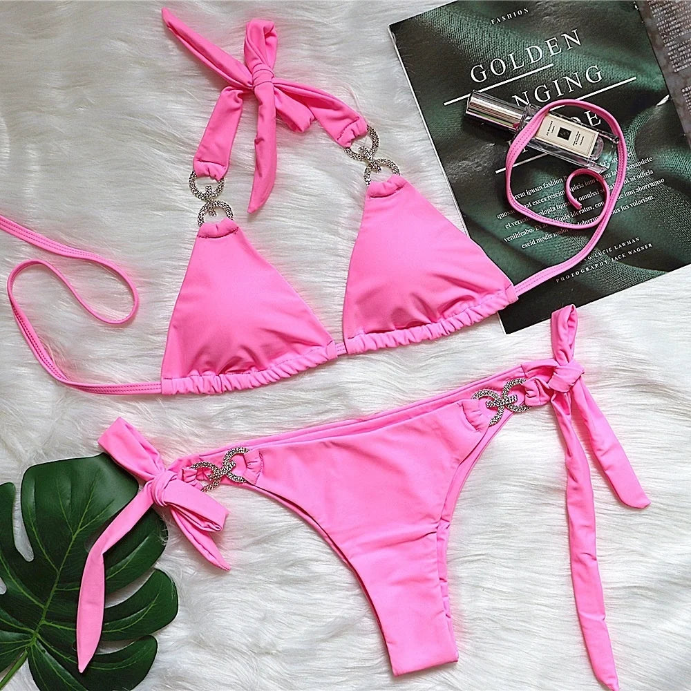 Effortlessly Bathing Suit With a Timeless Design