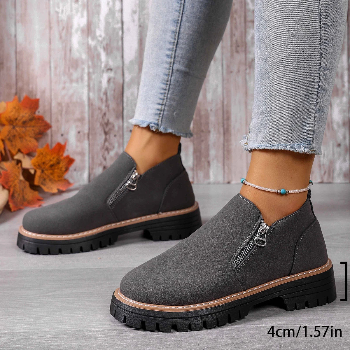 Elegante und stützende orthopädische Stiefel