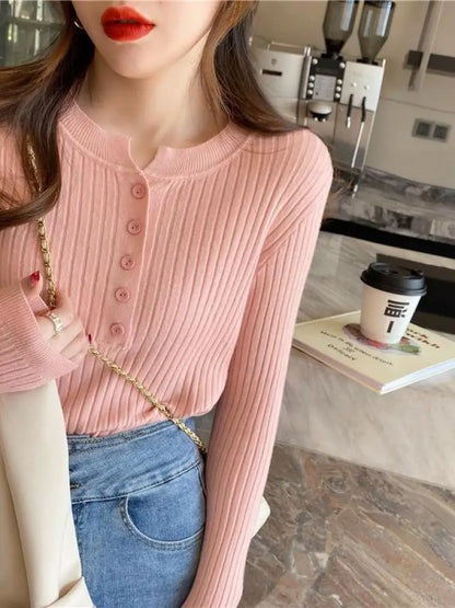 Anmutig gestaltete Pullover