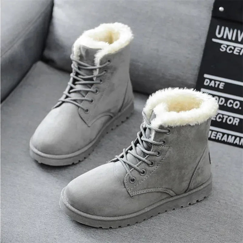 Modische und stützende orthopädische Stiefel