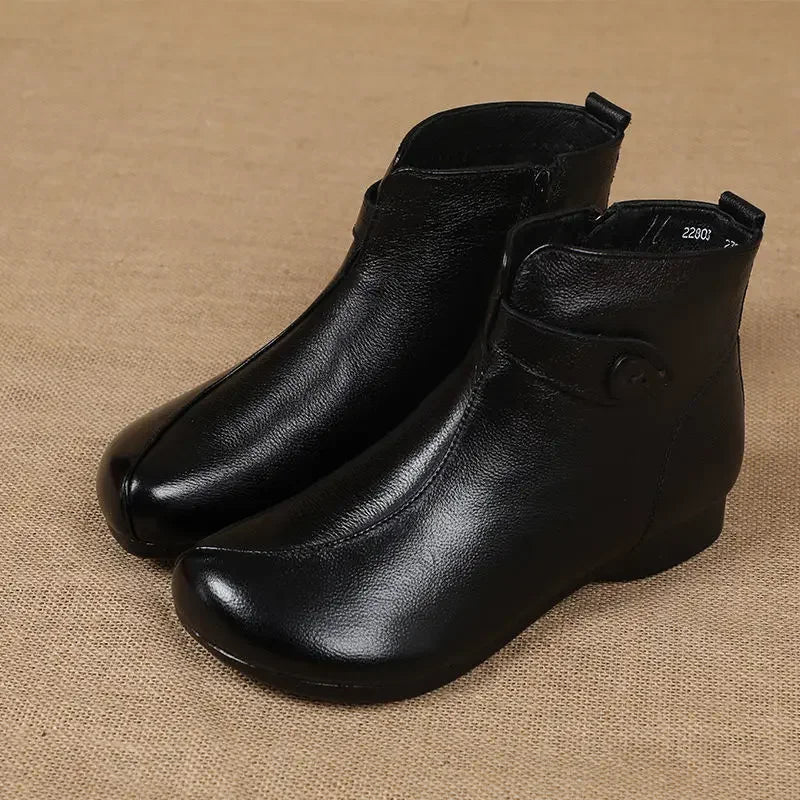 Maßgeschneiderte und bequeme orthopädische Stiefel