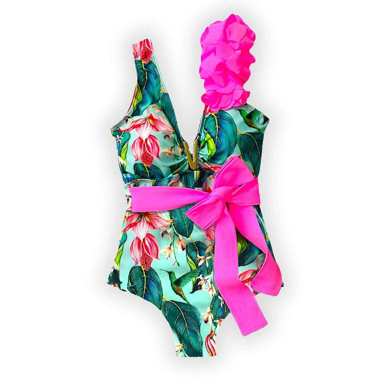 Effortlessly Monokini With a Timeless Design
