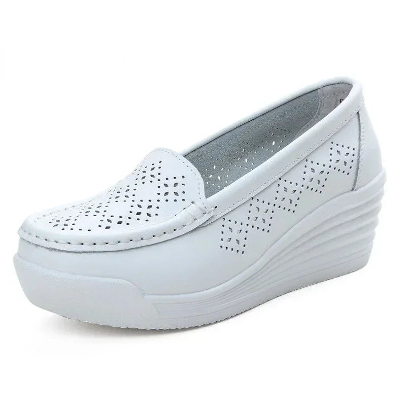 Stützende und stilvolle orthopädische Slipper