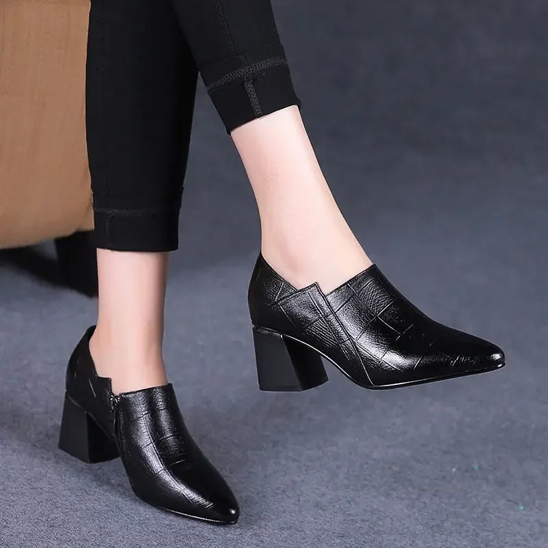 Stützende und stilvolle orthopädische Schuhe