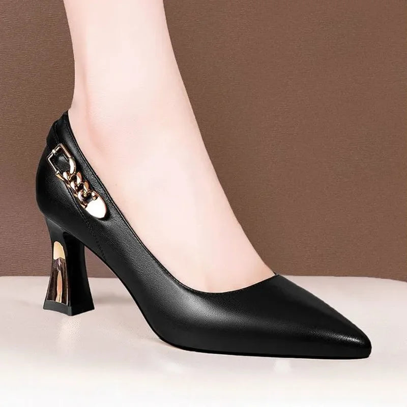 Bequeme und modische orthopädische Schuhe