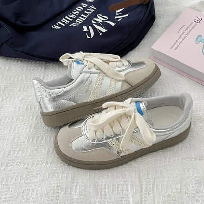 Lässige und stützende orthopädische Schuhe