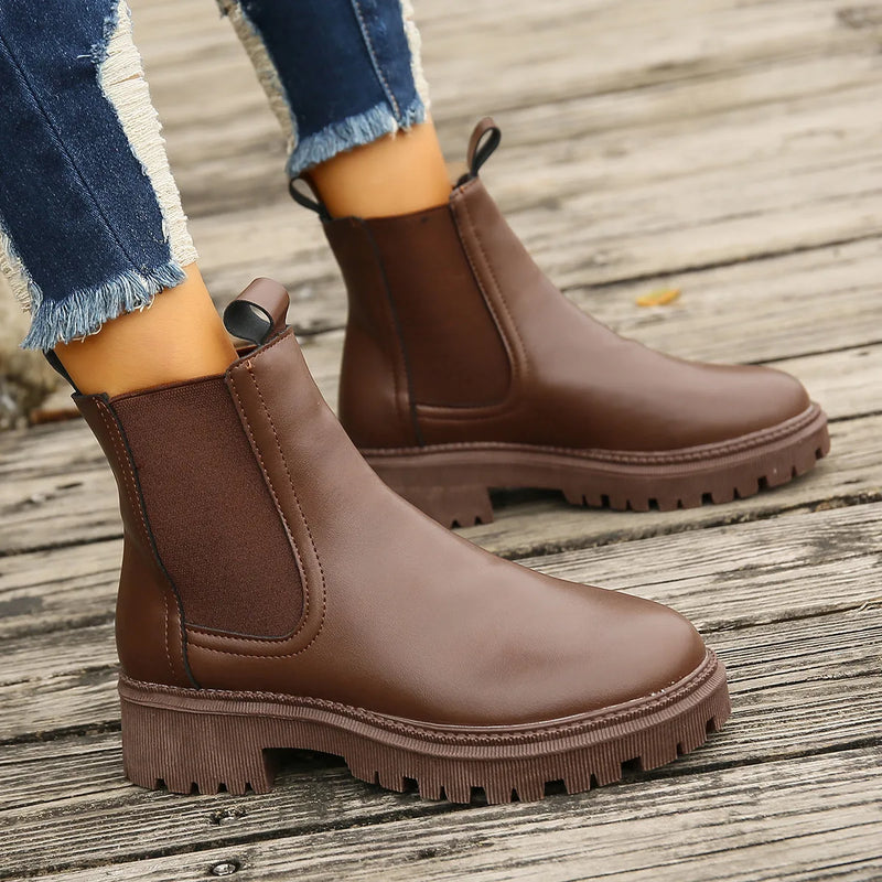 Maßgeschneiderte und bequeme orthopädische Stiefel