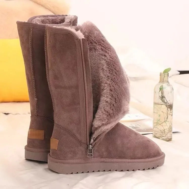 Modische und stützende orthopädische Stiefel
