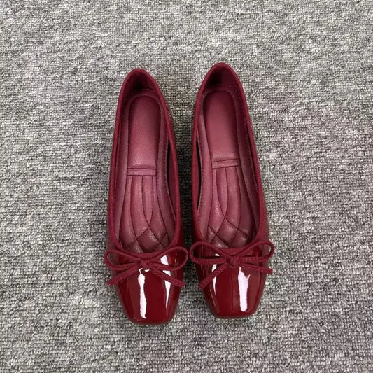 Modische und stützende orthopädische Ballerinas