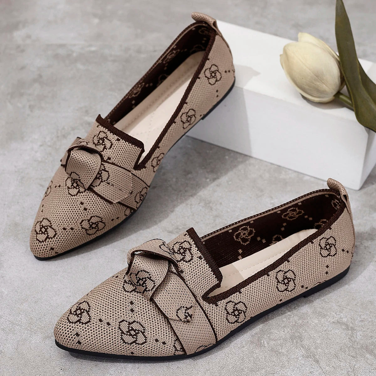 Maßgeschneiderte und bequeme orthopädische Turnschuhe