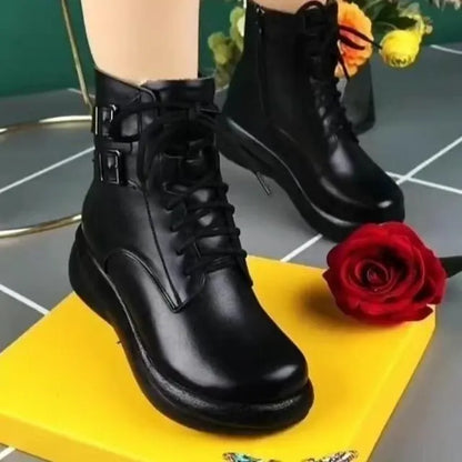 Elegante und stützende orthopädische Stiefel