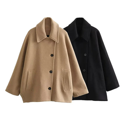 Klassisch gestaltete Jacke