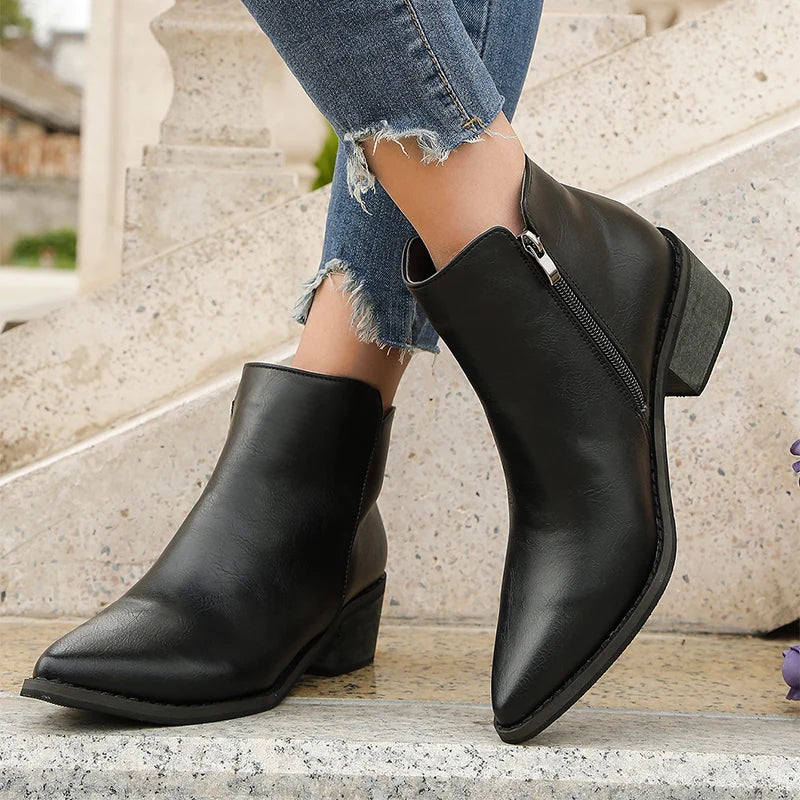 Maßgeschneiderte und bequeme orthopädische Stiefel