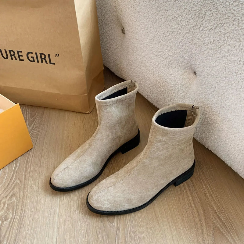 Maßgeschneiderte und bequeme orthopädische Stiefel