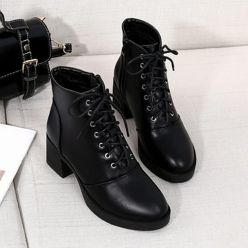 Stützende und stilvolle orthopädische Stiefel