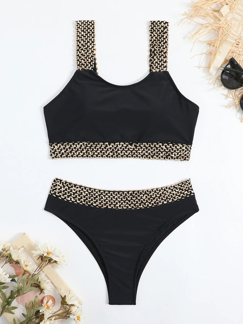 Effortlessly Bathing Suit With a Timeless Design