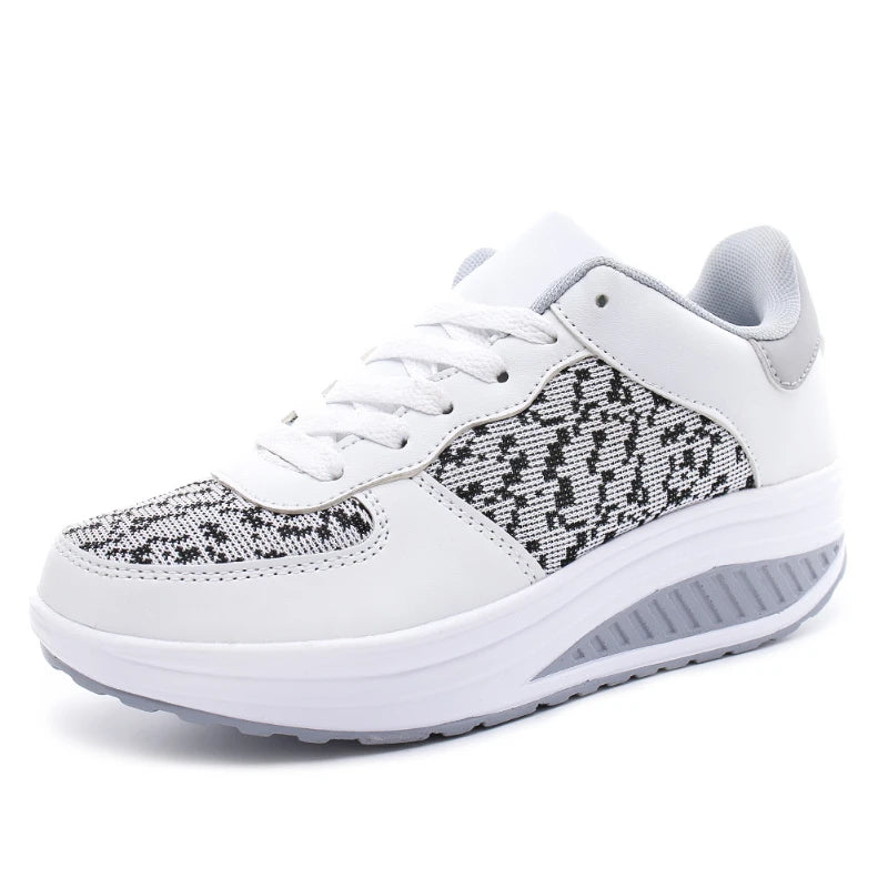 Elegante und stützende orthopädische Turnschuhe