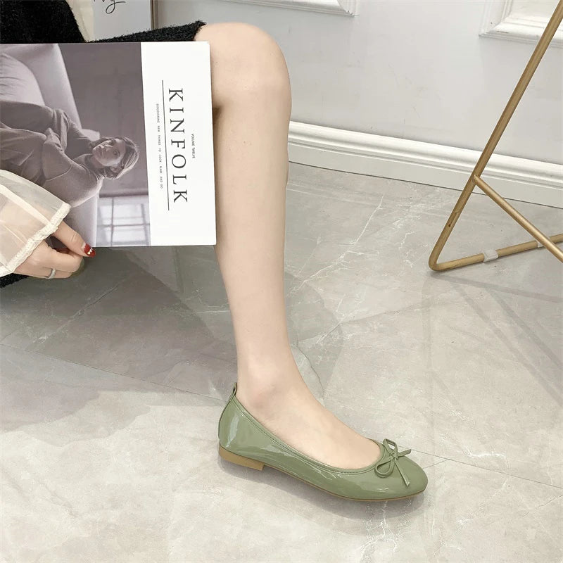 Stützende und stilvolle orthopädische Schuhe