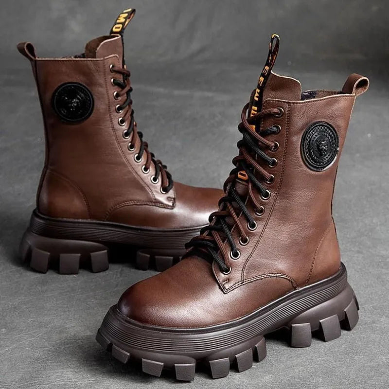 Maßgeschneiderte und bequeme orthopädische Stiefel