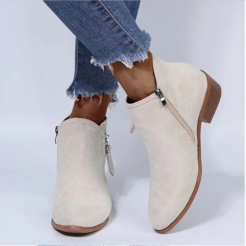 Stützende und stilvolle orthopädische Stiefel