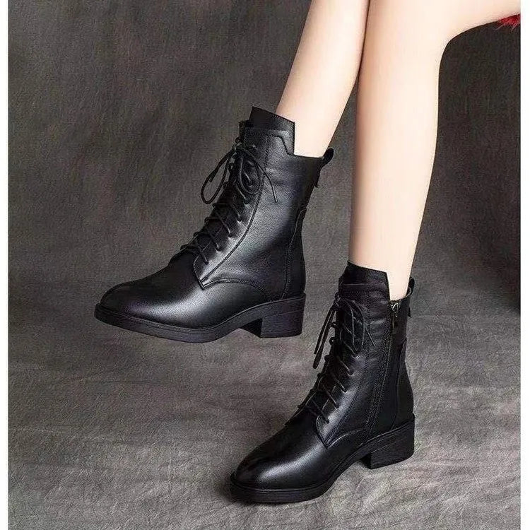 Maßgeschneiderte und bequeme orthopädische Stiefel