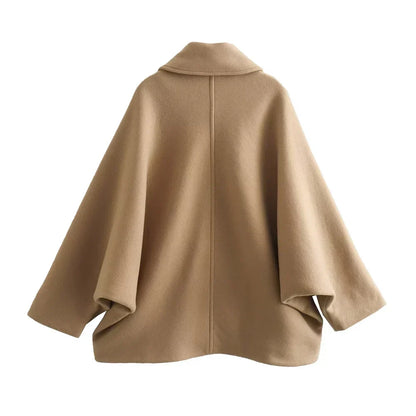Klassisch gestaltete Jacke