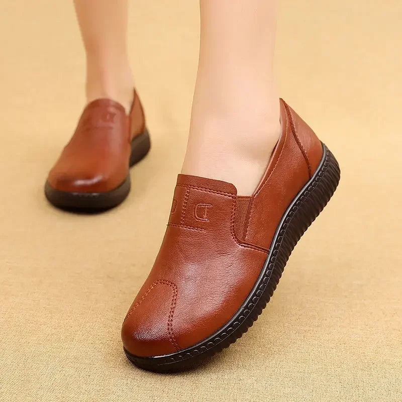 Stützende und stilvolle orthopädische Schuhe