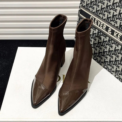 Bequeme und modische orthopädische Absätze