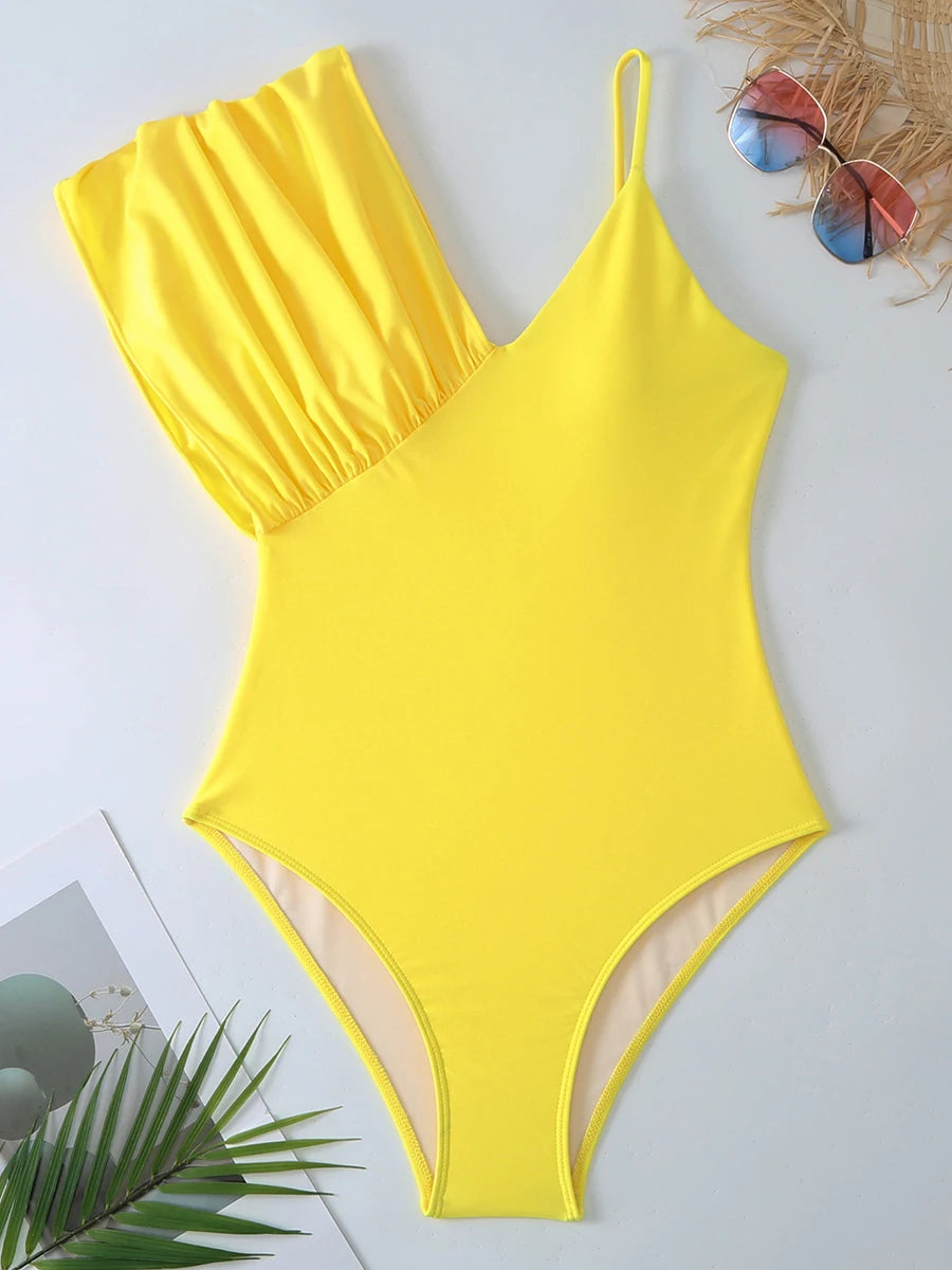 Casually Swimsuit With a Refined Edge