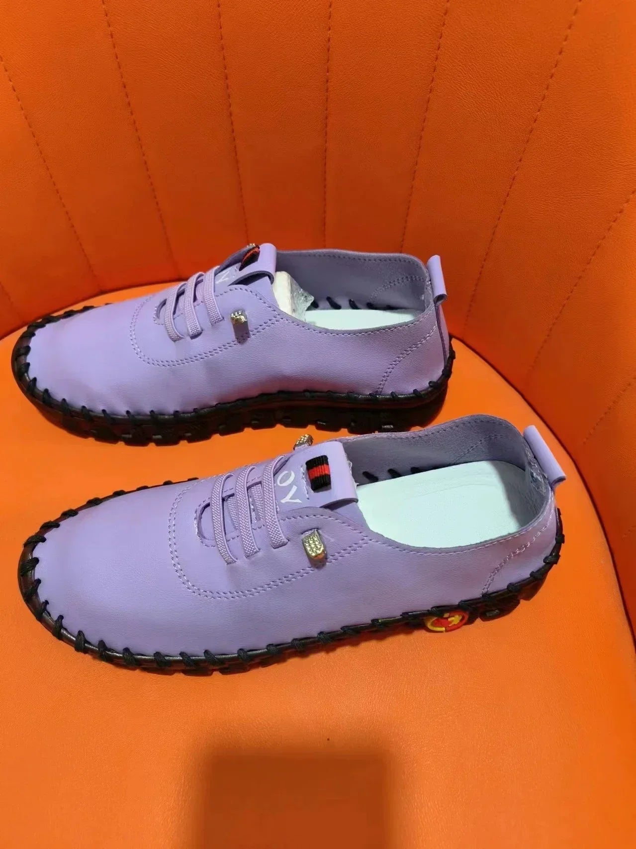 Vielseitige und stützende orthopädische Turnschuhe