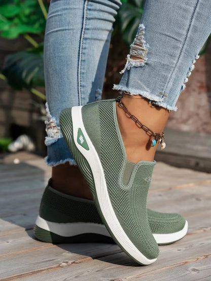 Lässige und stützende orthopädische Schuhe