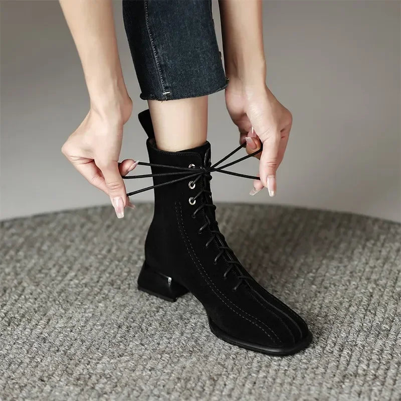 Vielseitige und stützende orthopädische Stiefel