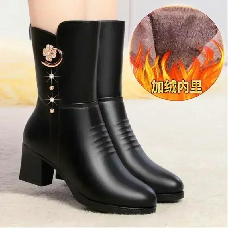 Bequeme und modische orthopädische Stiefel