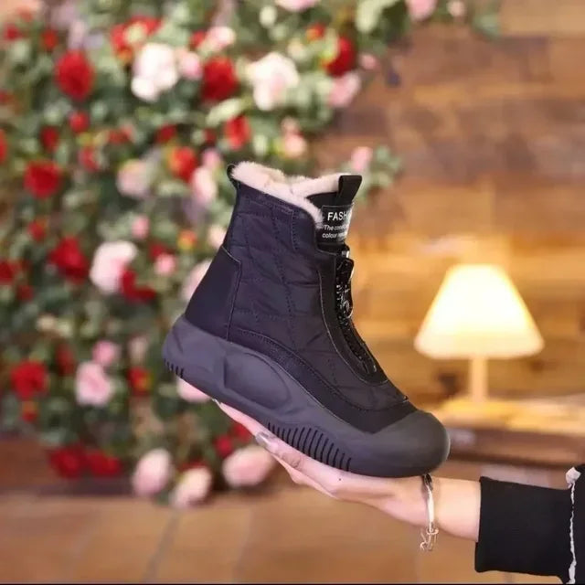 Lässige und stützende orthopädische Stiefel