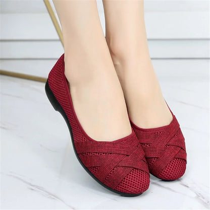 Stützende und trendige orthopädische Slipper