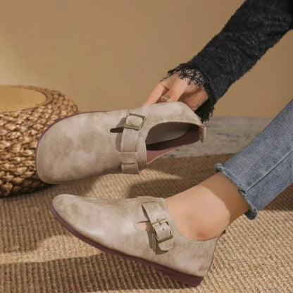 Elegante und stützende orthopädische Turnschuhe