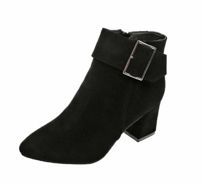 Vielseitige und stützende orthopädische Stiefel