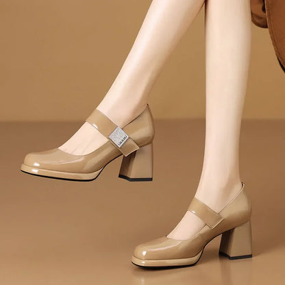 Vielseitige und stützende orthopädische Schuhe