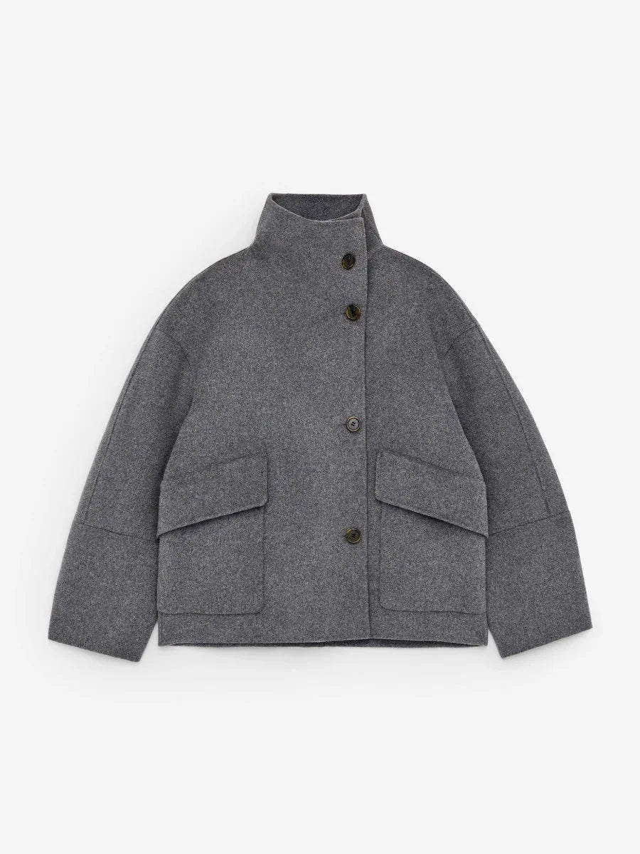 Moderne und minimalistische Jacke