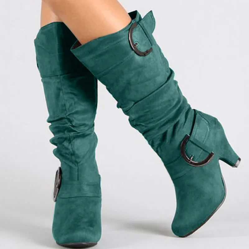 Modische und stützende orthopädische Stiefel
