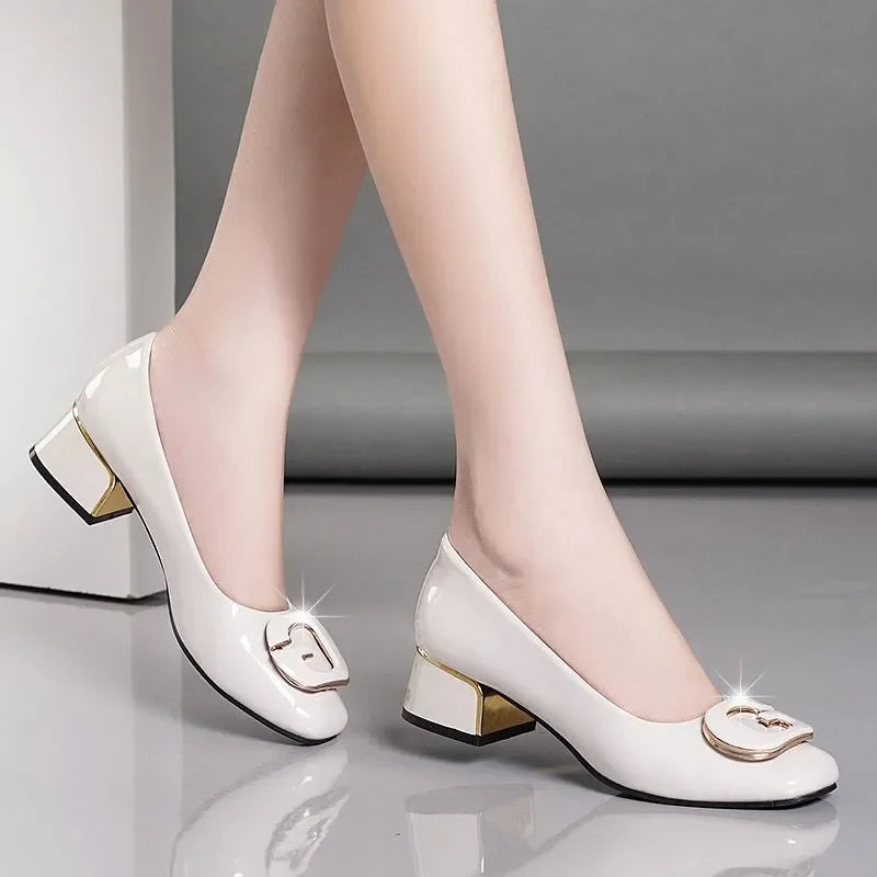 Maßgeschneiderte und bequeme orthopädische Schuhe