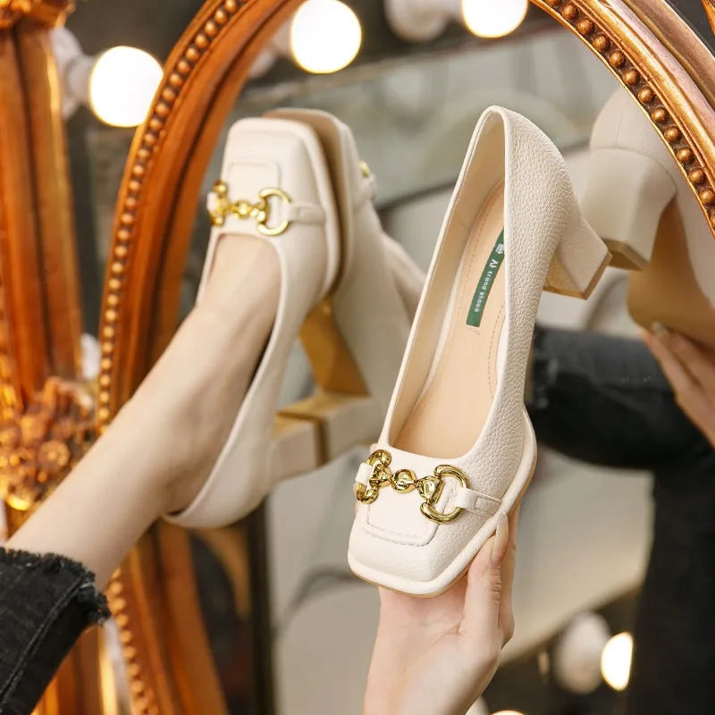 Bequeme und modische orthopädische Schuhe