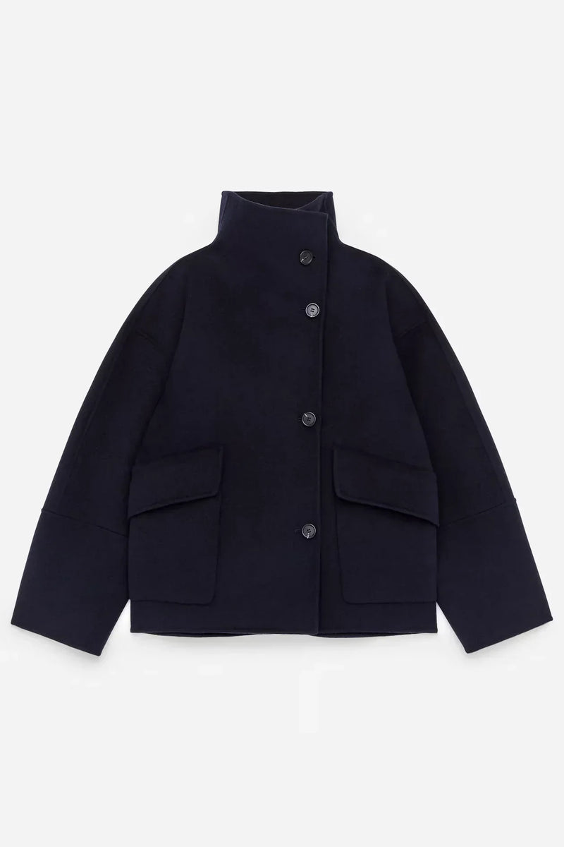 Moderne und minimalistische Jacke