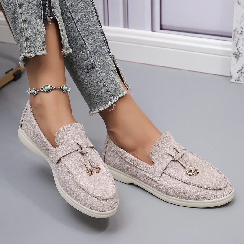 Modische und stützende orthopädische Schuhe