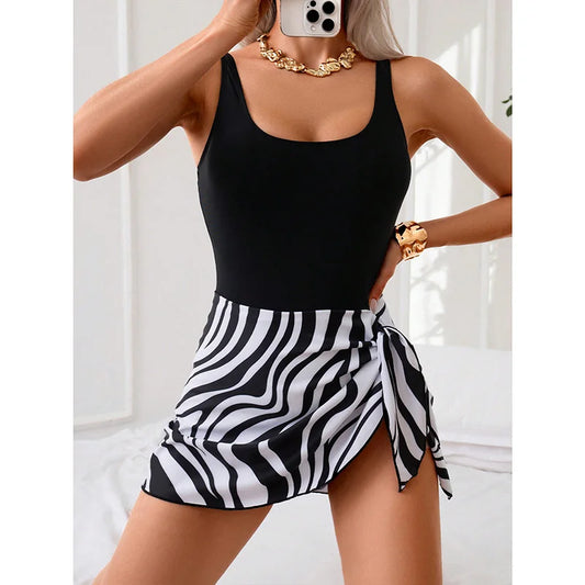 Schlank und modern Kleid